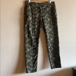 Gap camouflage khakis